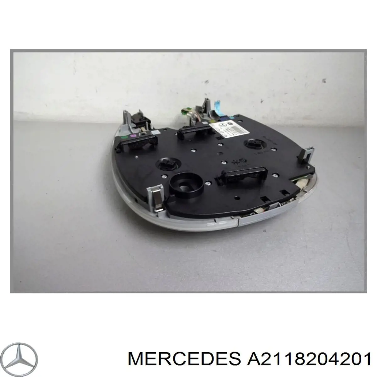  A2118204201 Mercedes