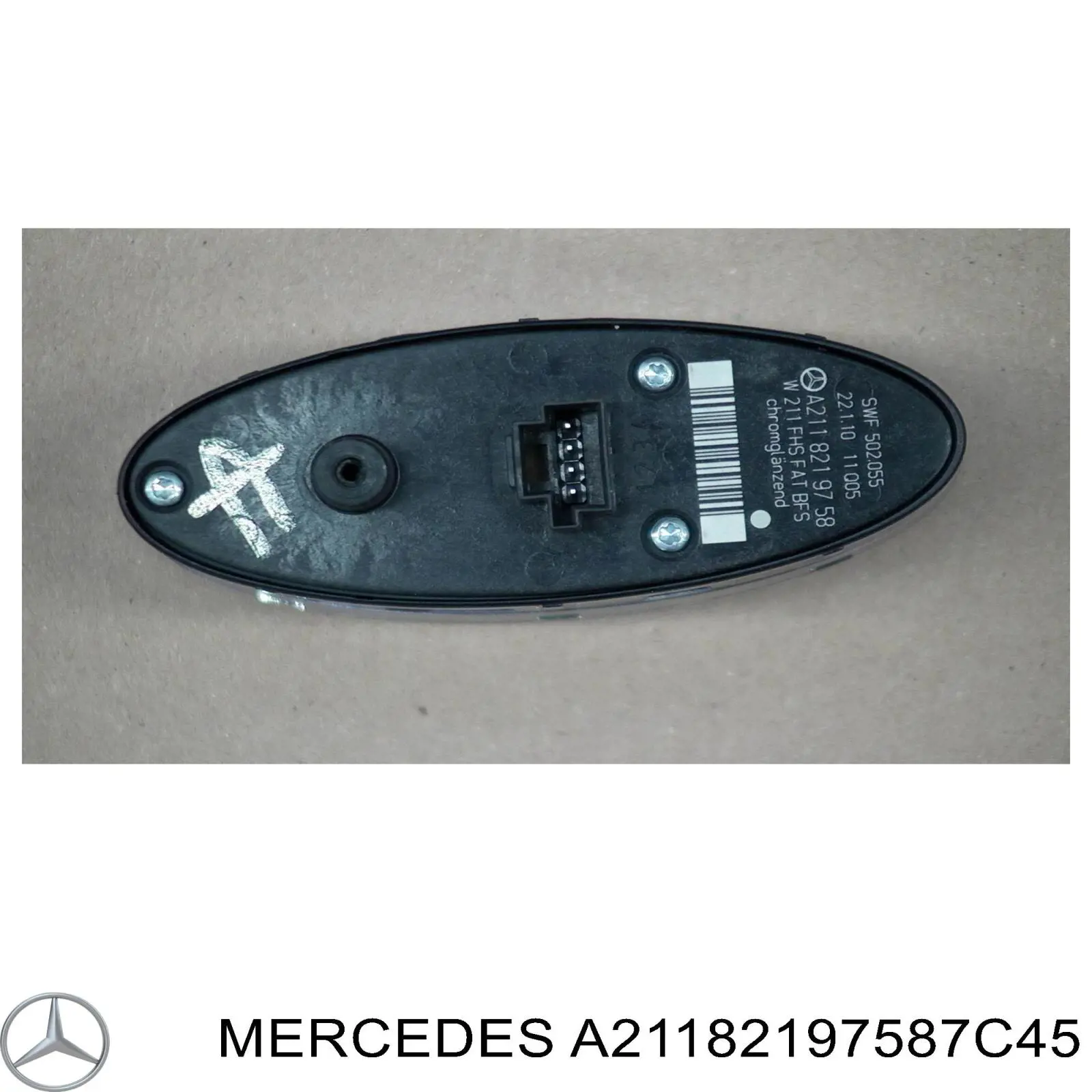 Кнопковий блок керування склопідіймачами передній правий Mercedes A21182197587C45 ціна, від 10.16 USD