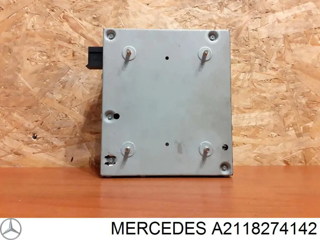 A2118274142 Mercedes Підсилювач звуку аудіосистеми