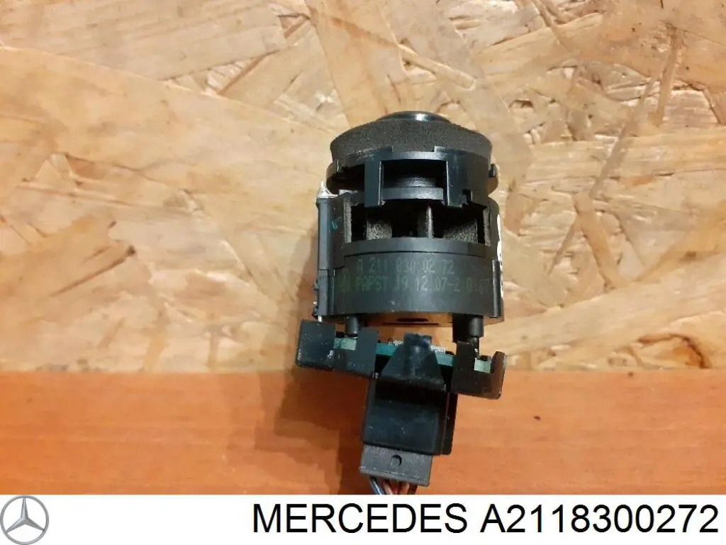 Датчик температури повітря в салоні Mercedes A2118300272