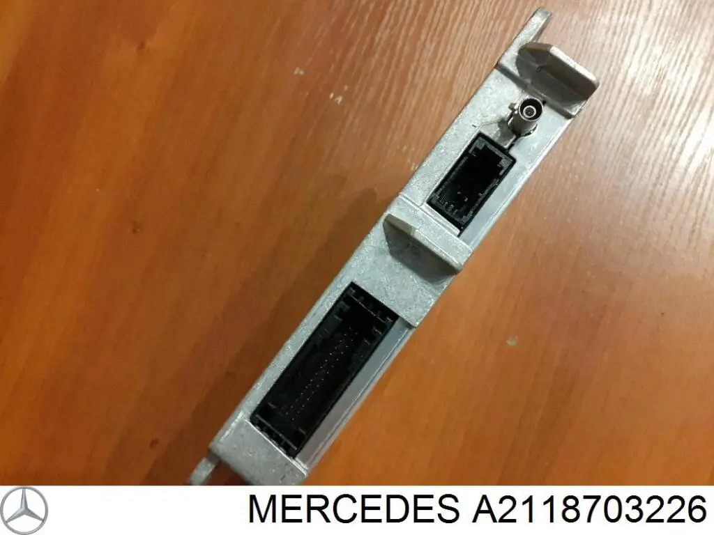 Блок керування телефоном Mercedes A2118703226 ціна, від 6.21 USD