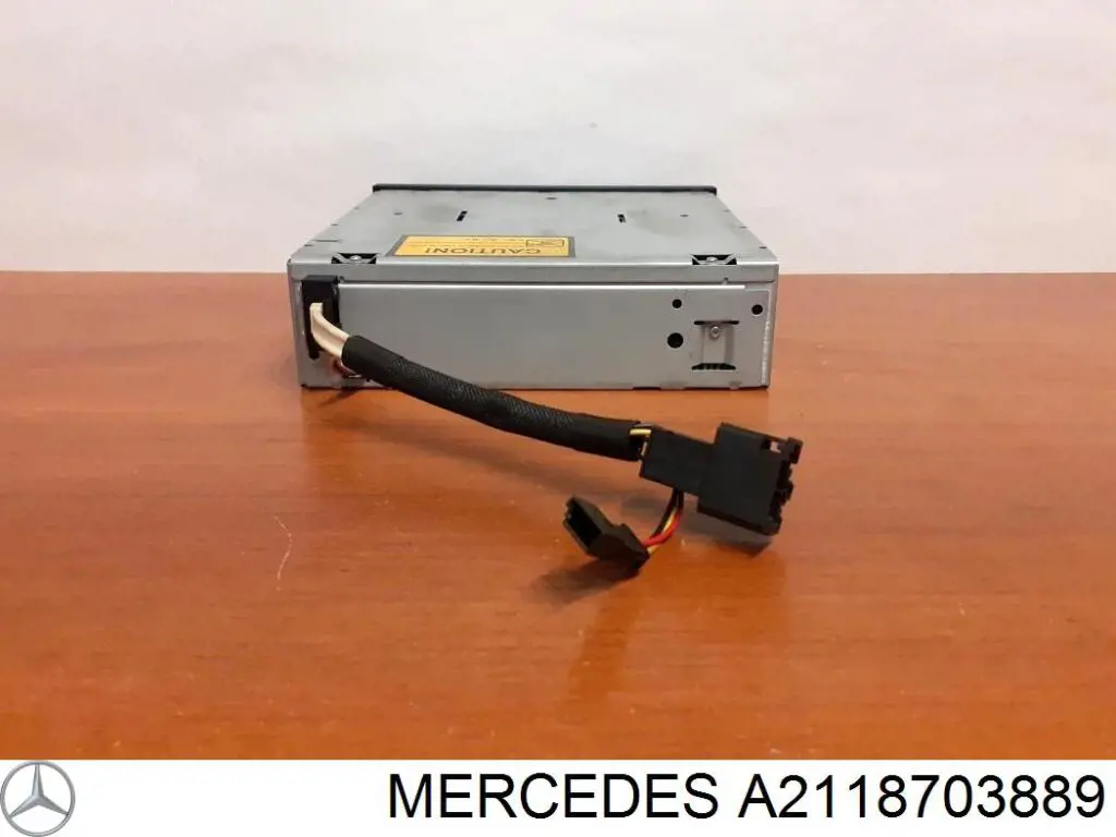 Магнітола (радіо AM/FM) Mercedes A2118703889 ціна, від 16.87 USD