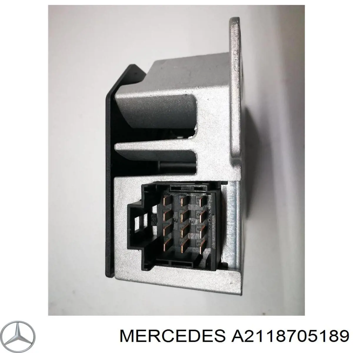 Купити A2118705189 Mercedes Підсилювач звуку аудіосистеми
