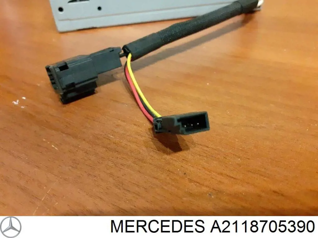 Купити A2118705390 Mercedes Магнітола