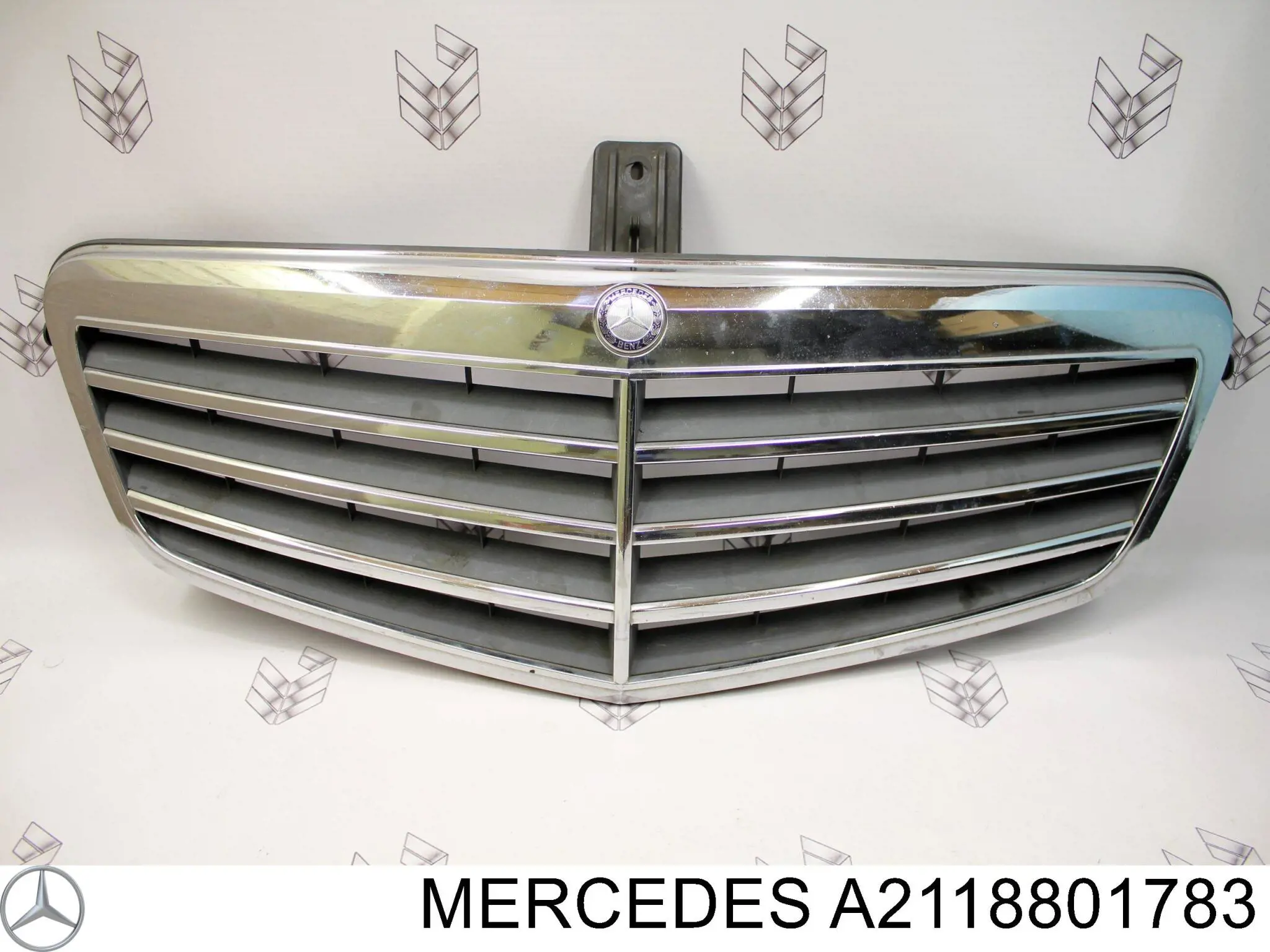 A2118801783 Mercedes Решітка радіатора