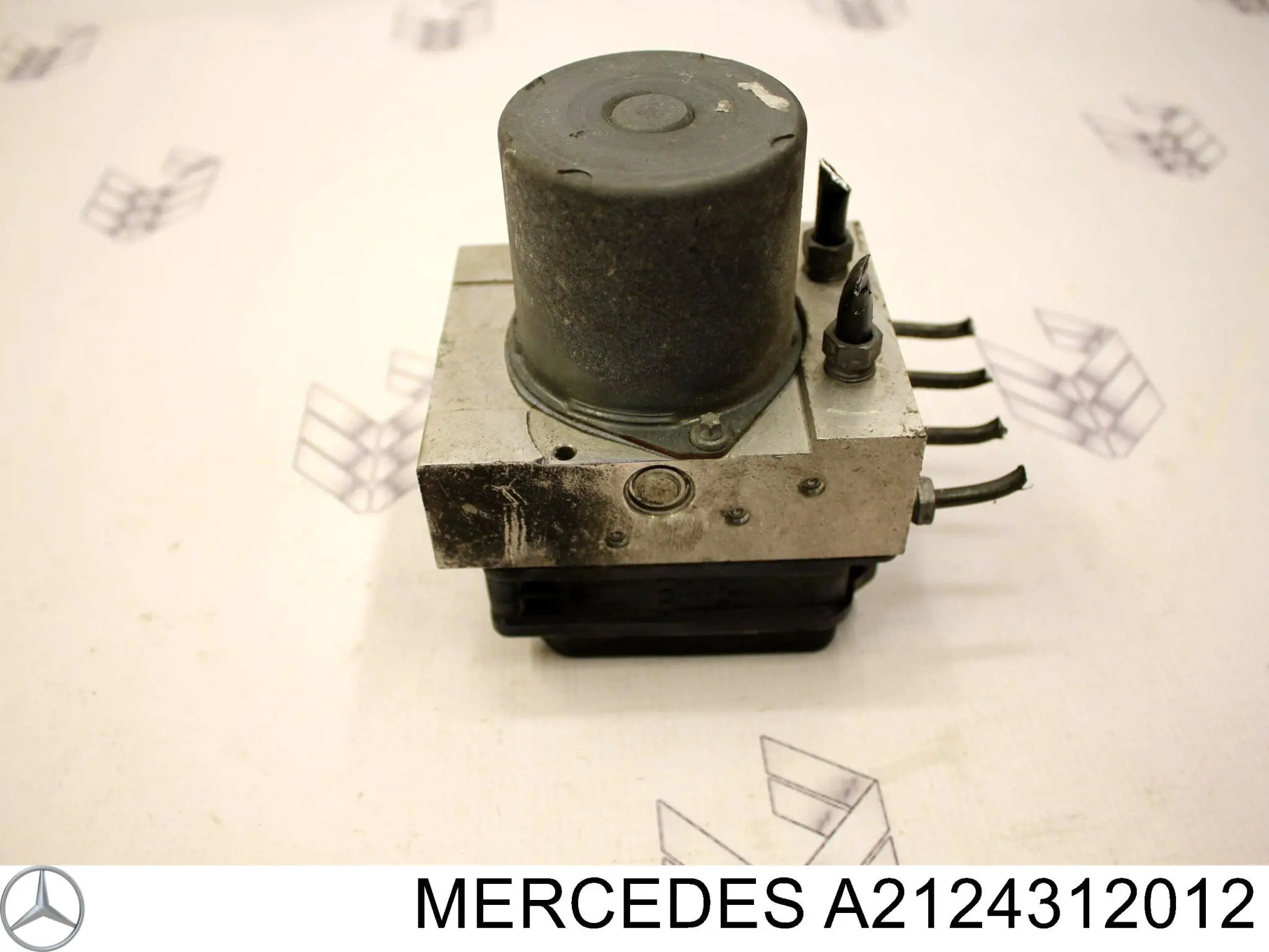 Купити A2124312012 Mercedes Насос АБС (ABS) головного гальмівного циліндру