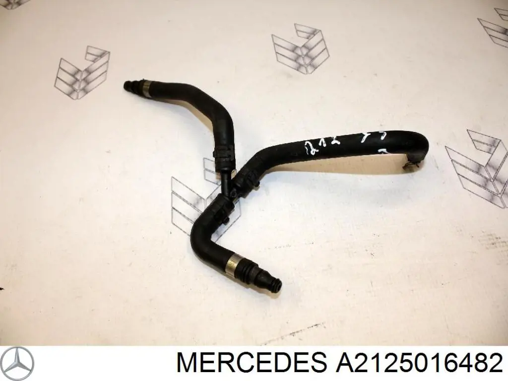 Шланги системи охолодження Mercedes A2125016482
