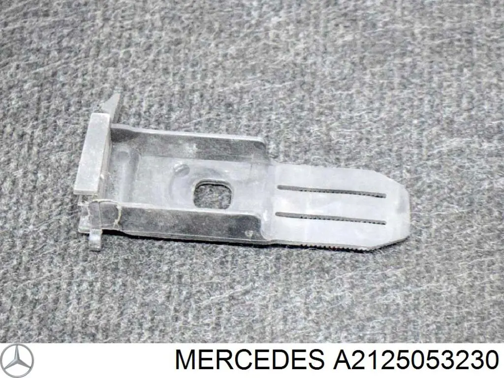 A2125053230 Mercedes Повітропровід (дефлектор) радіатора, нижній