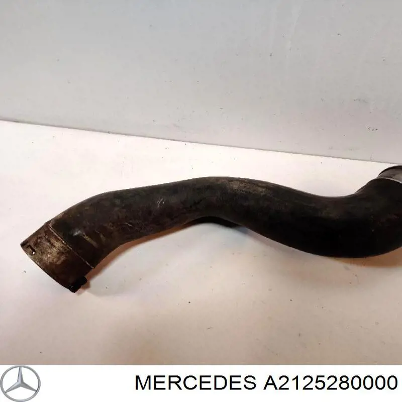 Шланг/патрубок интеркуллера A2125280000 Mercedes