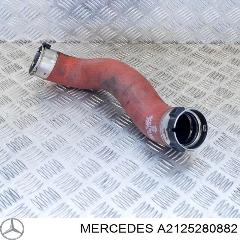 Шланг/патрубок интеркуллера A2125280882 Mercedes