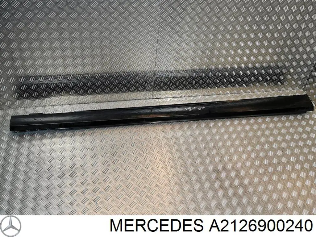 Купити A2126900240 Mercedes 
