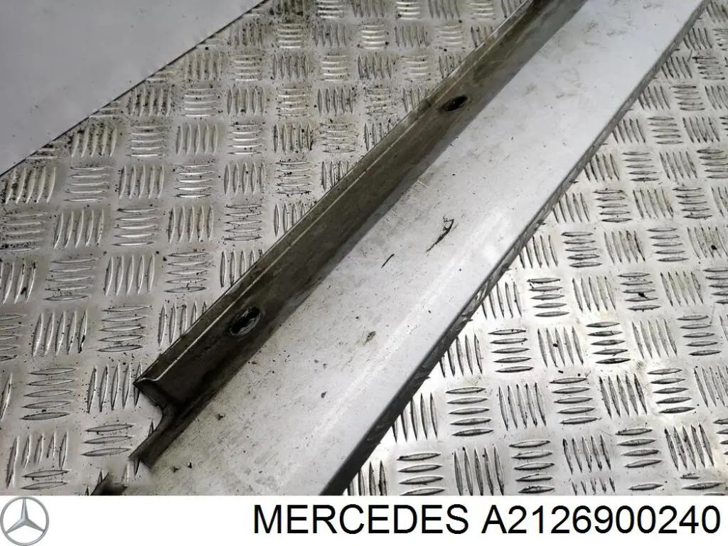  Mercedes A2126900240