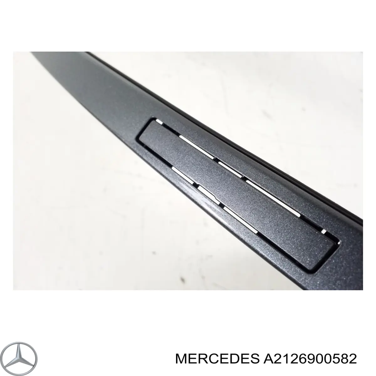 Молдинг даху, лівий Mercedes A2126900582 ціна, від 19.00 USD