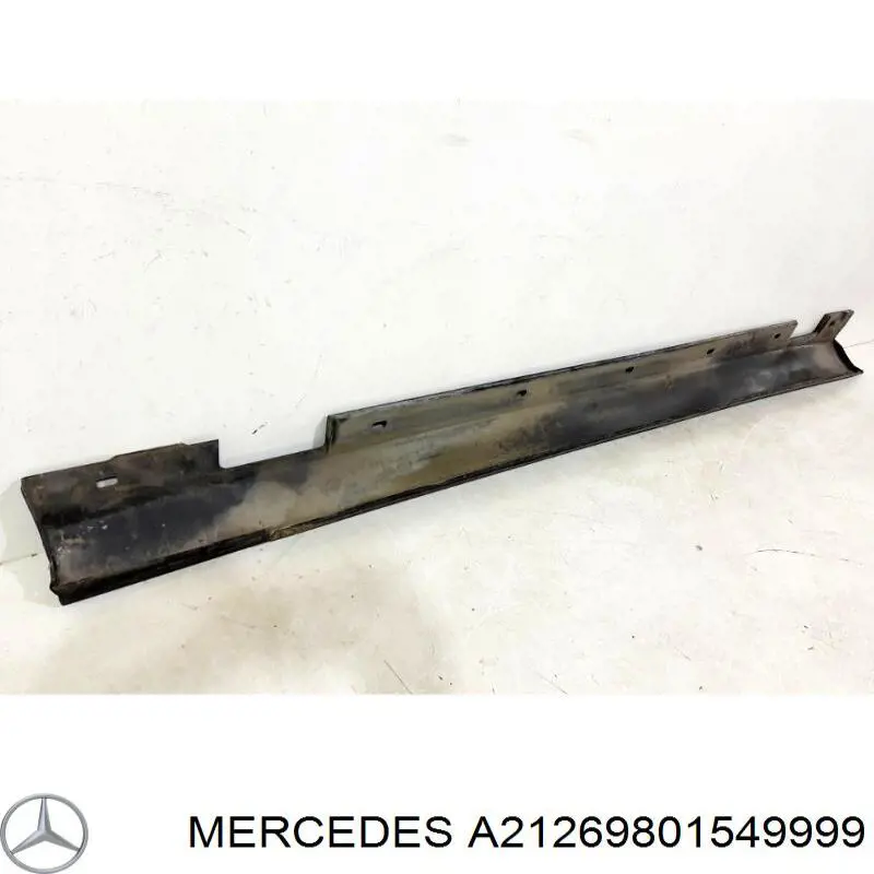 A2126980154 Mercedes Накладка зовнішня (молдинг) порога, лівий
