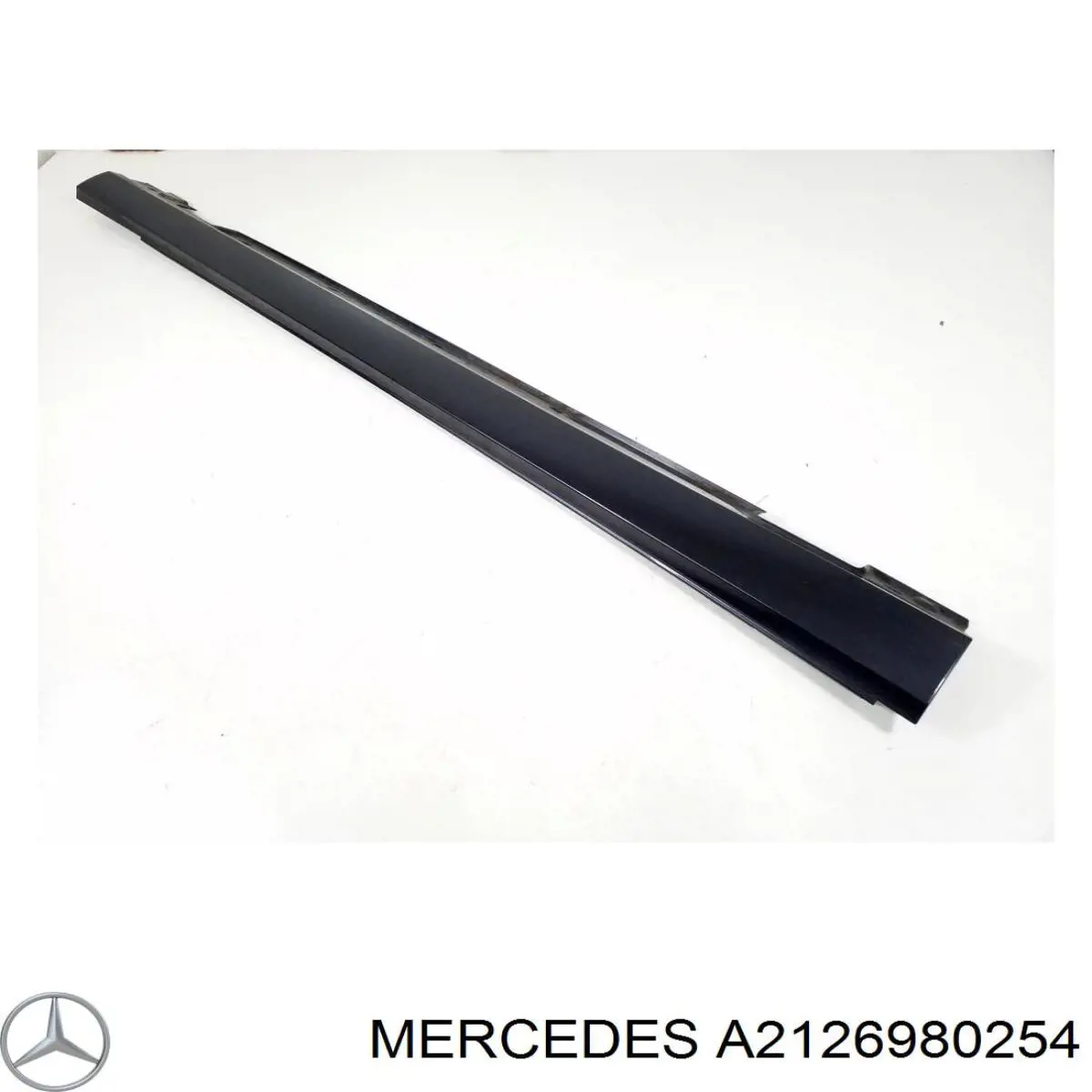 Купити A21269802549999 Mercedes Накладка зовнішня (молдинг) порога, правий