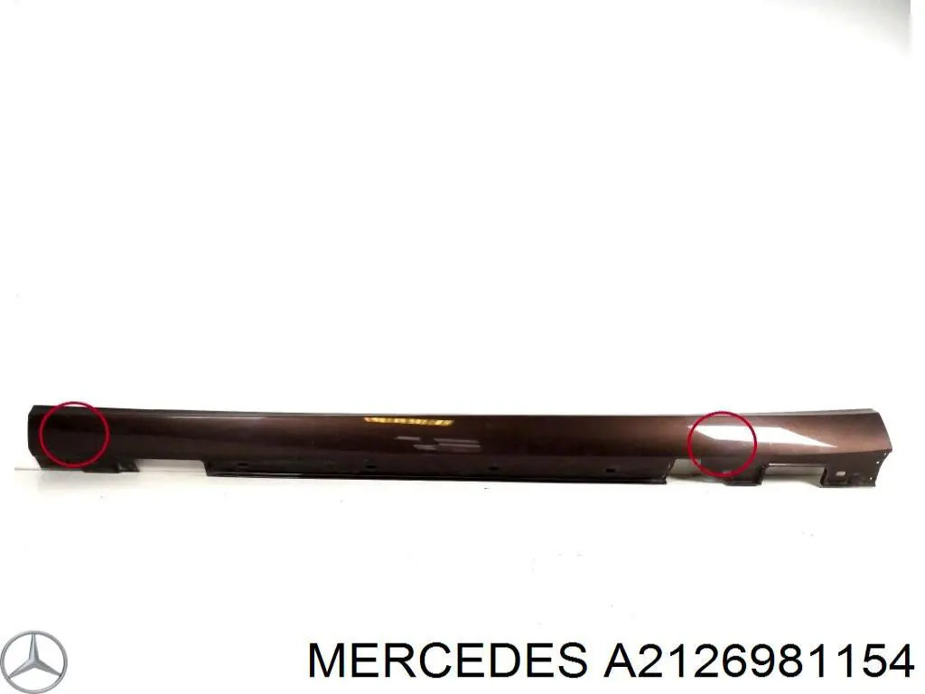A2126981154 Mercedes Накладка зовнішня (молдинг) порога, лівий
