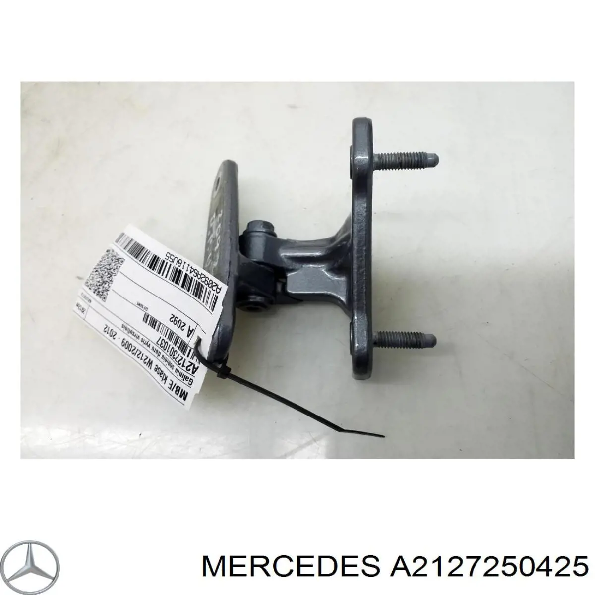 Направляюча скла рамки двері, передньої правої Mercedes A2127250425 ціна, від 12.67 USD