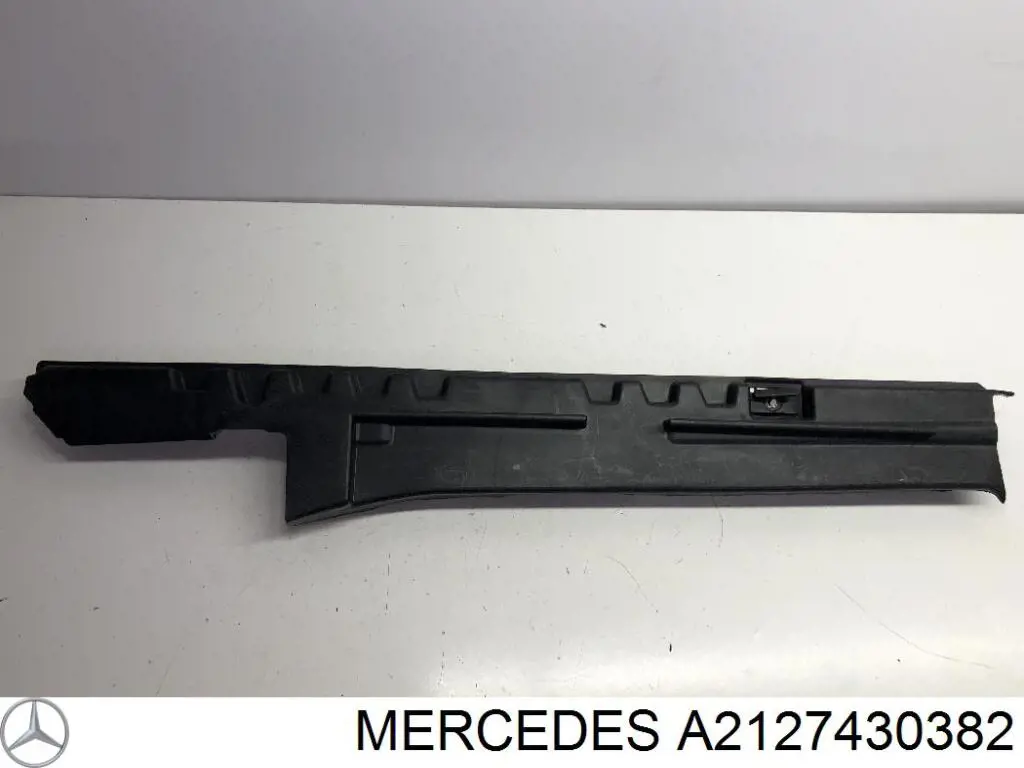 Молдинг кришки багажника Signeda PBZ97004A ціна, від 24.33 USD