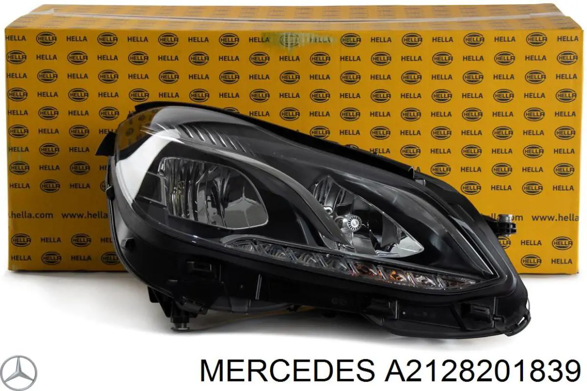 Фара передня права Mercedes A2128201839 ціна, від 549.53 USD