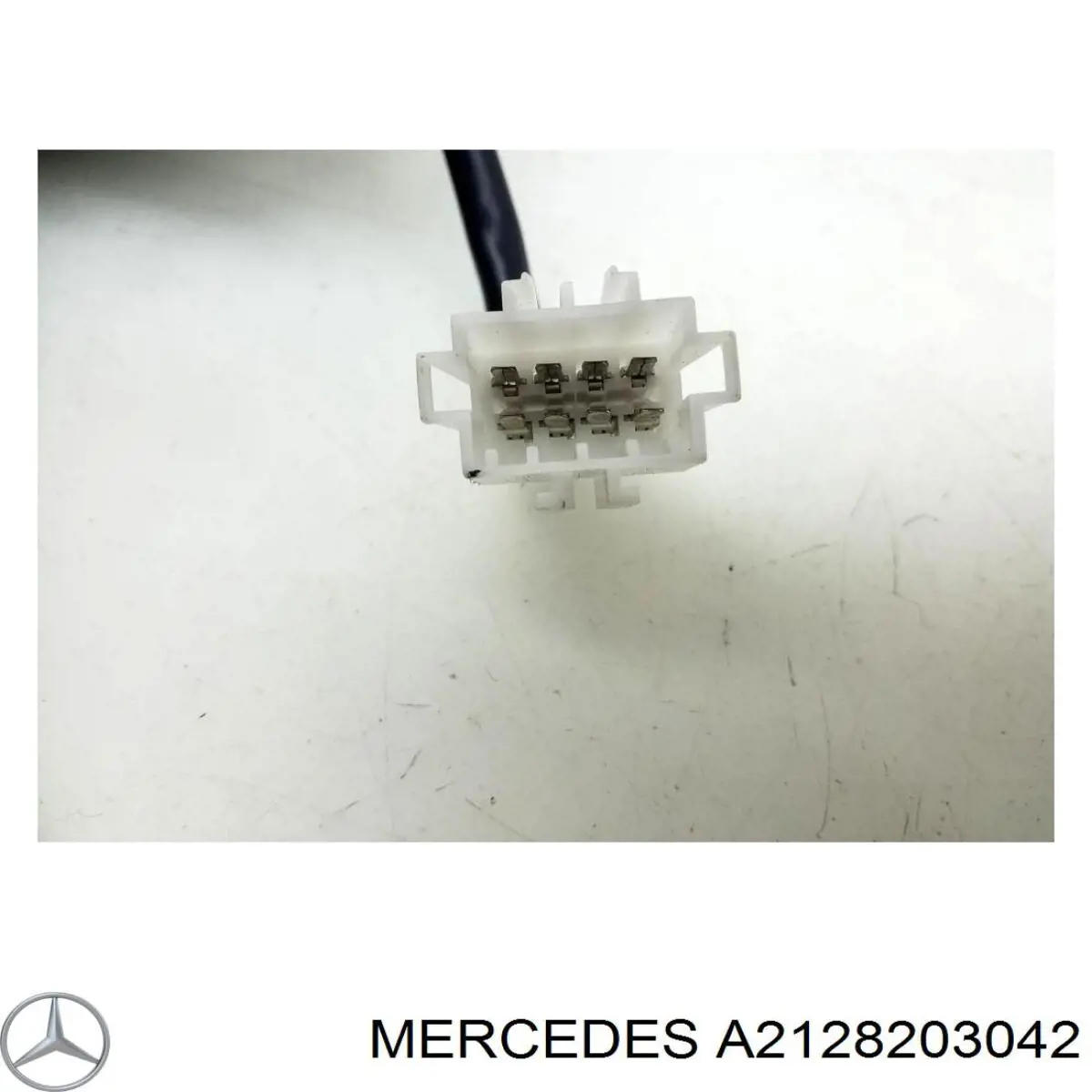 Купити A2128203042 Mercedes 