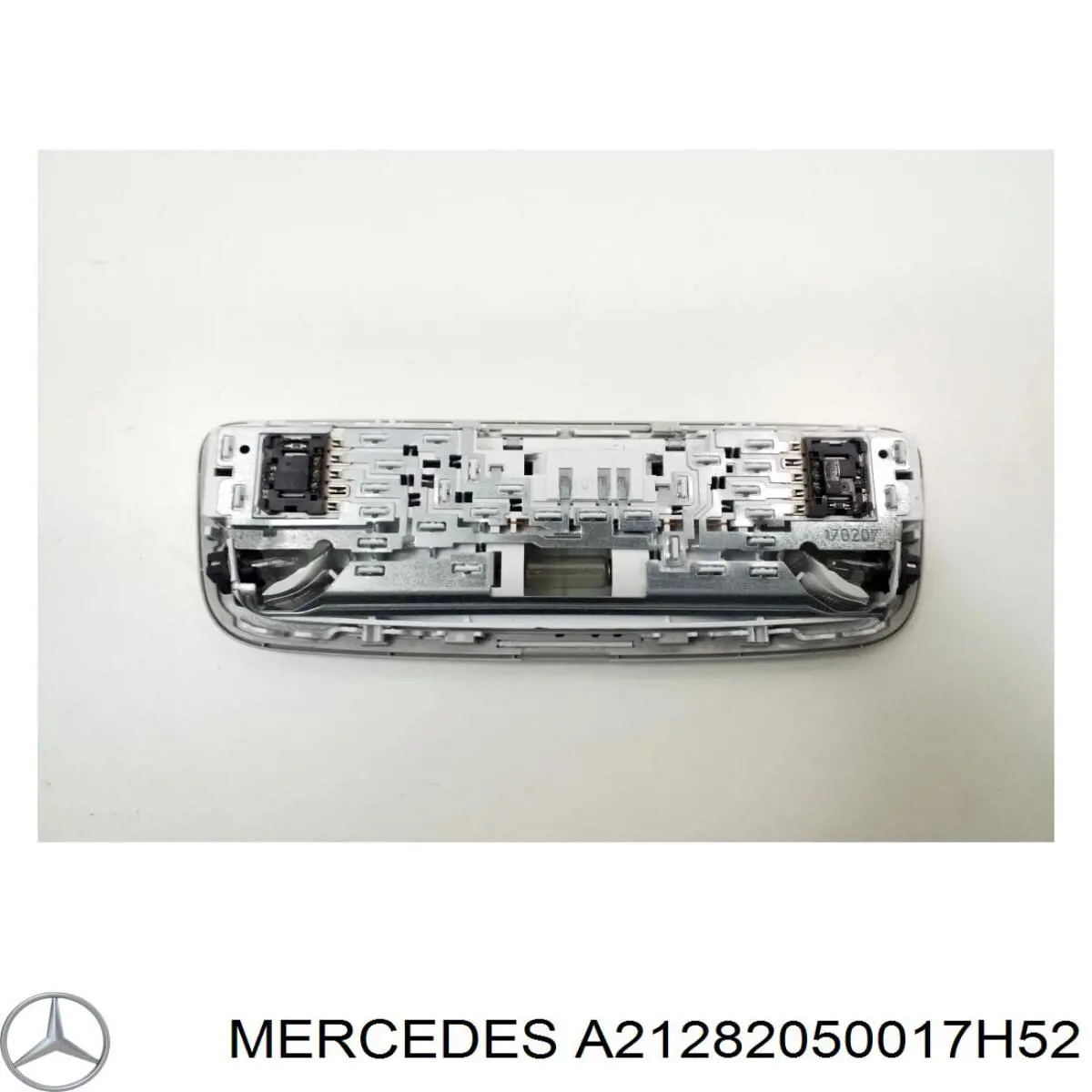 A21282050017H52 Mercedes Плафон освітлення салону/кабіни, задній