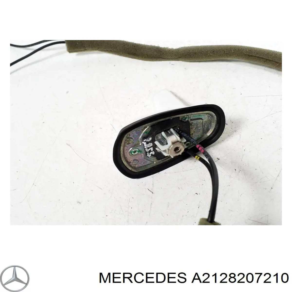 Купити A2128207210 Mercedes 