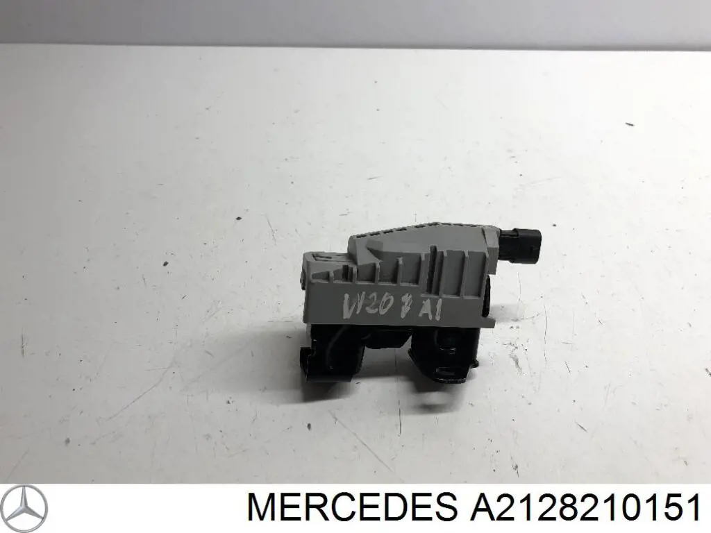 A2128210151 Mercedes Датчик відкривання капота