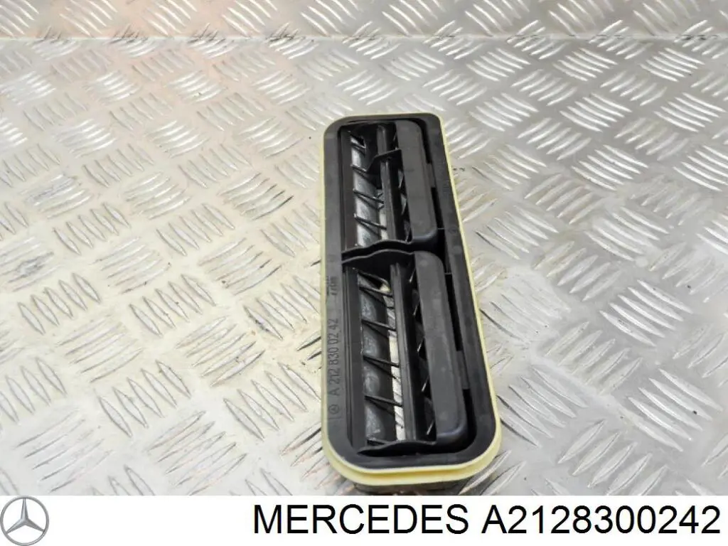 Решітка задня вентиляції салону, ліва Mercedes A2128300242 ціна, від 7.68 USD