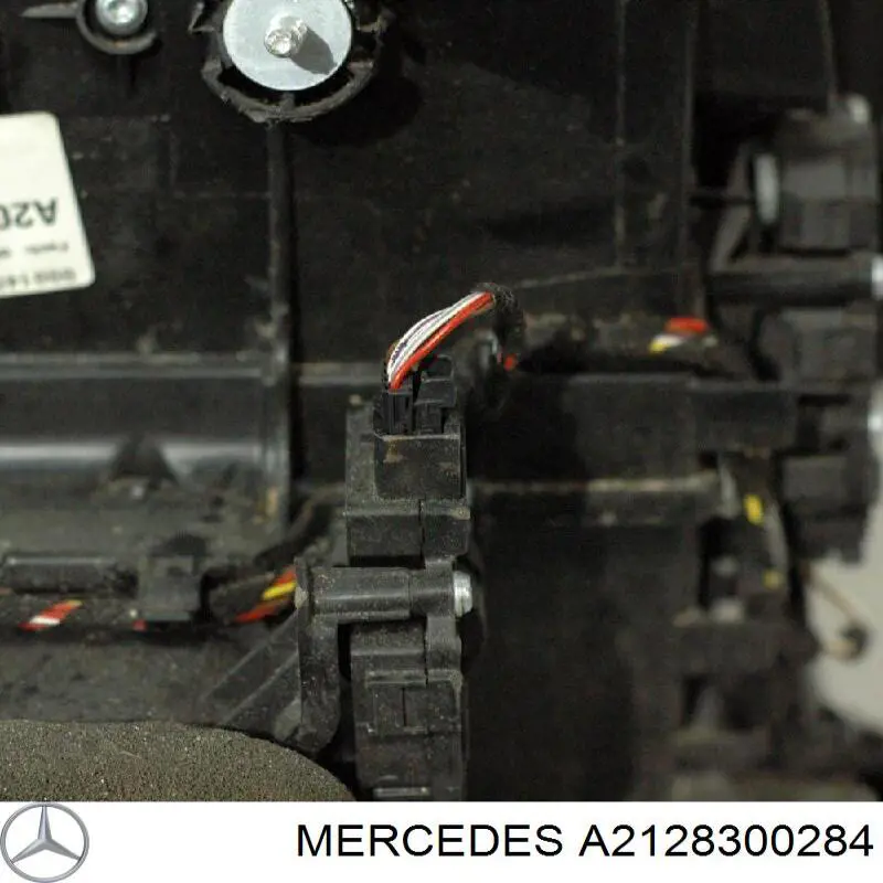 Клапан TRV, кондиціонера Mercedes A2128300284 ціна, від 10.25 USD