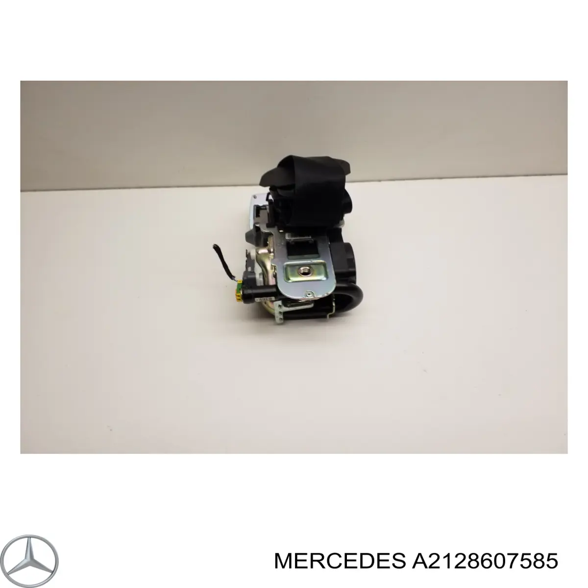 Пасок безпеки передній лівий A21286075859C94 Mercedes
