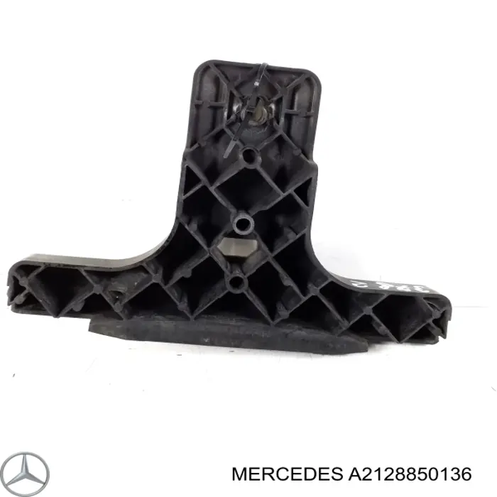  Mercedes A2128850136 ціна, від 12.67 USD