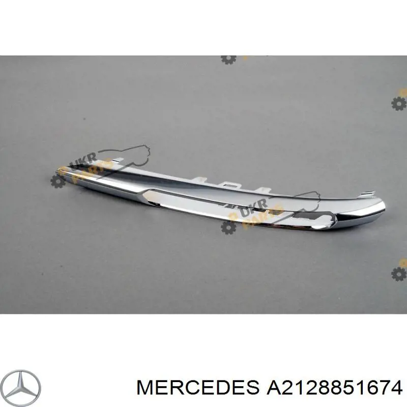 A2128851674 Mercedes ободок/окантовка фари противотуманной, правий