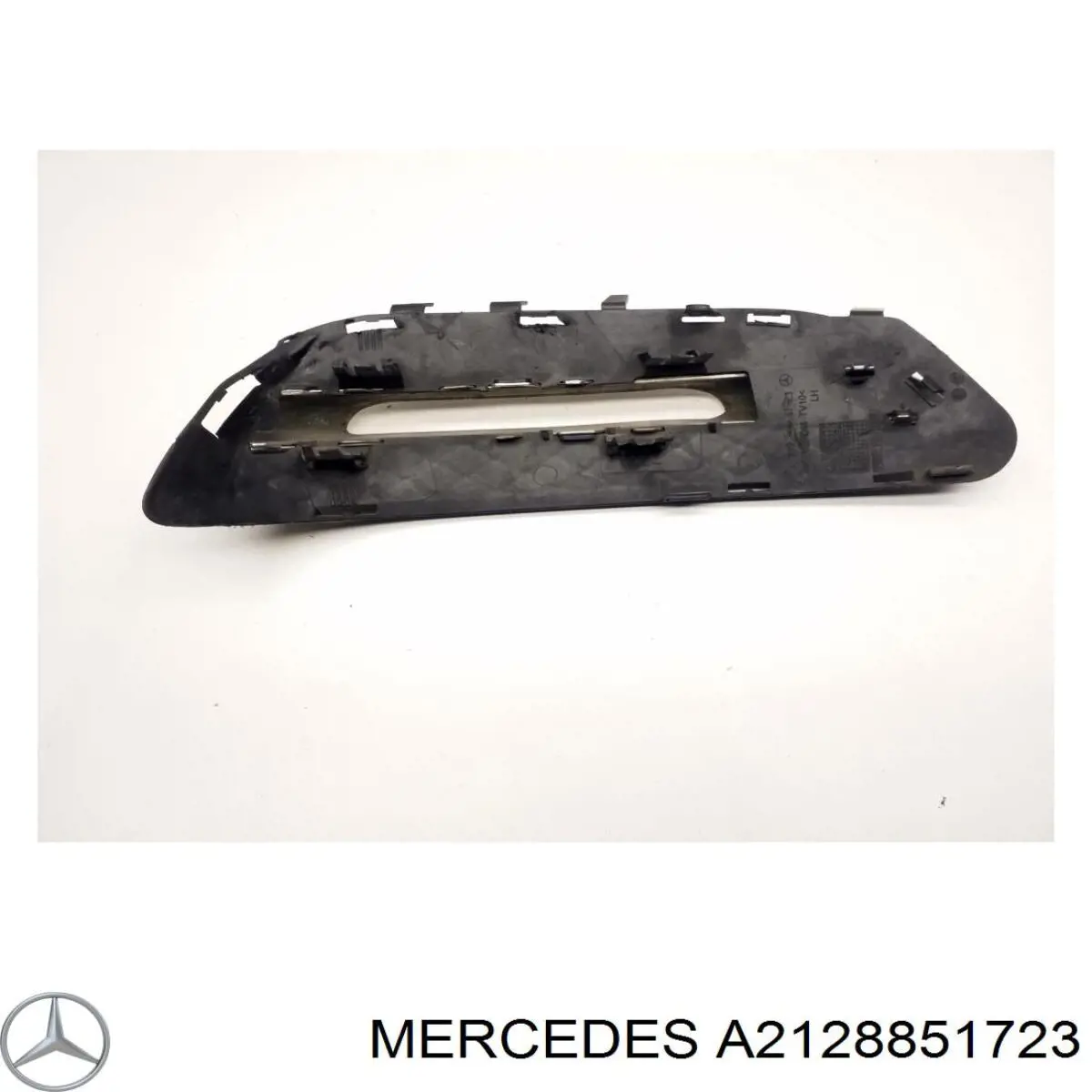 A2128851723 Mercedes заглушка/ решітка протитуманних фар бампера переднього, ліва