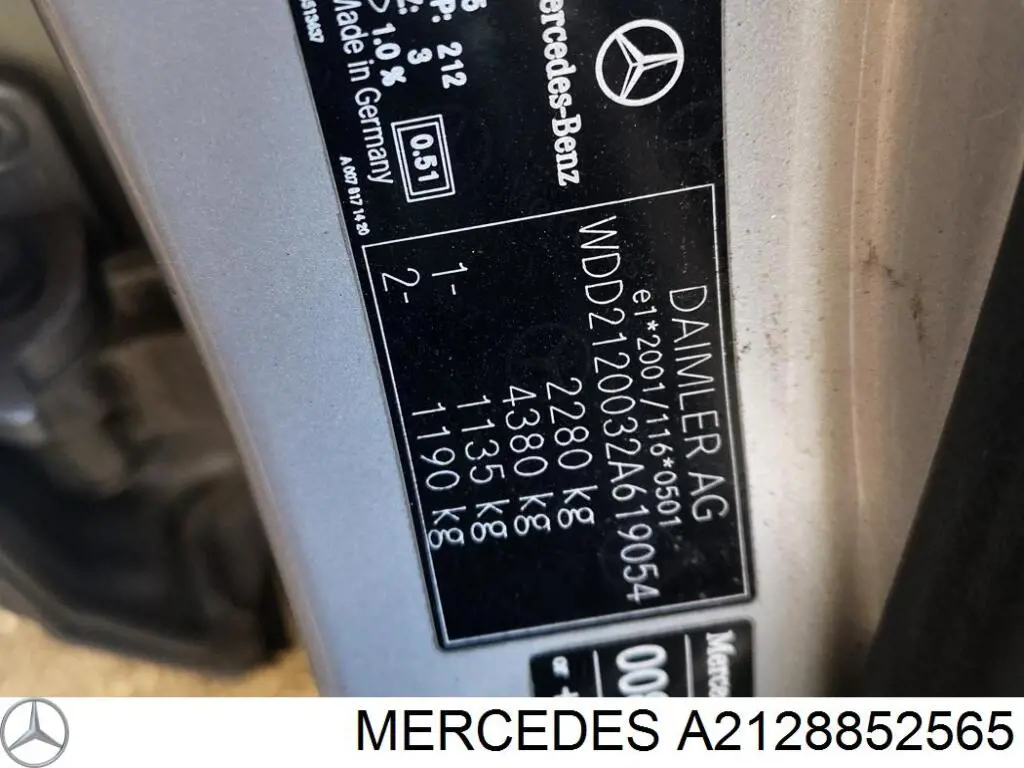 Кріплення бампера Mercedes A2128852565 ціна, від 12.70 USD