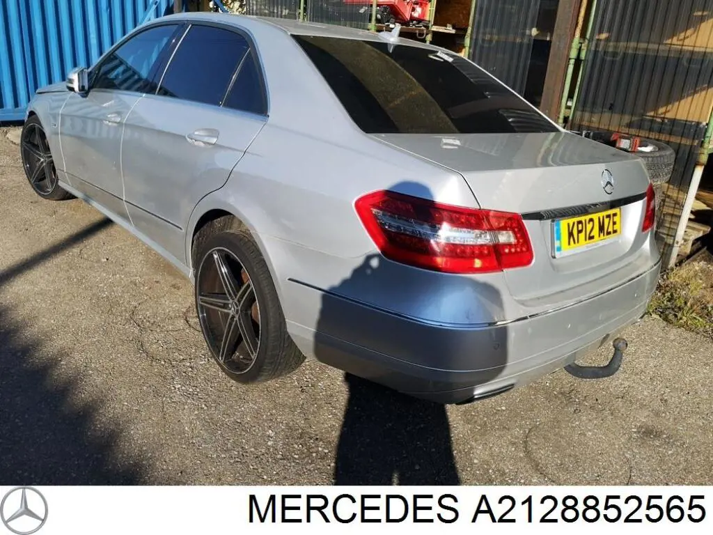 A2128852565 Mercedes Лівий кронштейн переднього бампера