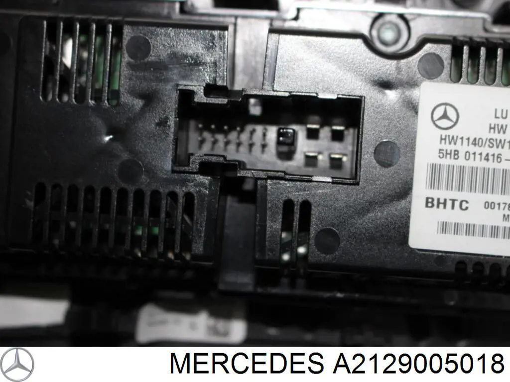 Блок управління режимів опалення / кондиціонування Mercedes A2129000128