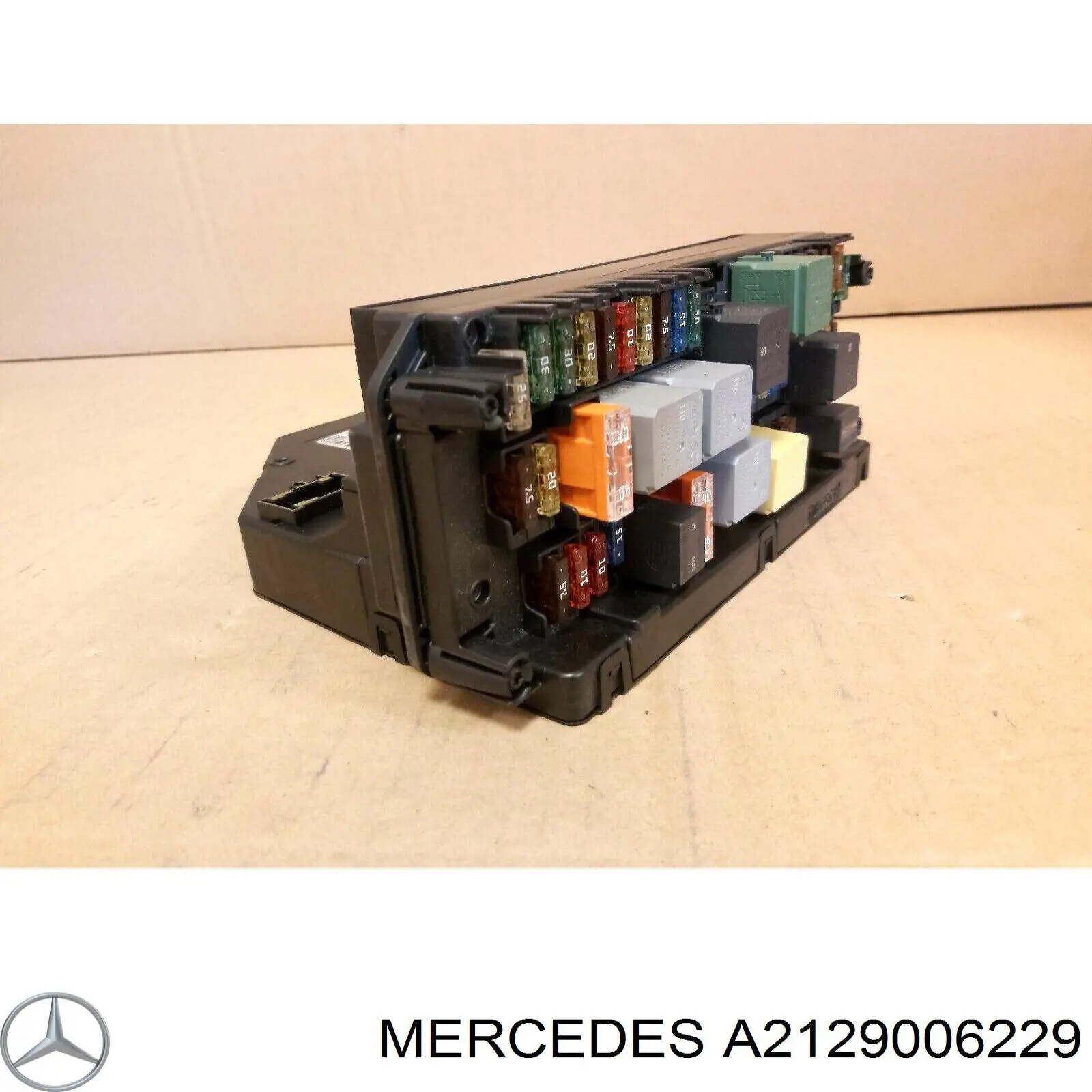 Купити A2129006229 Mercedes 