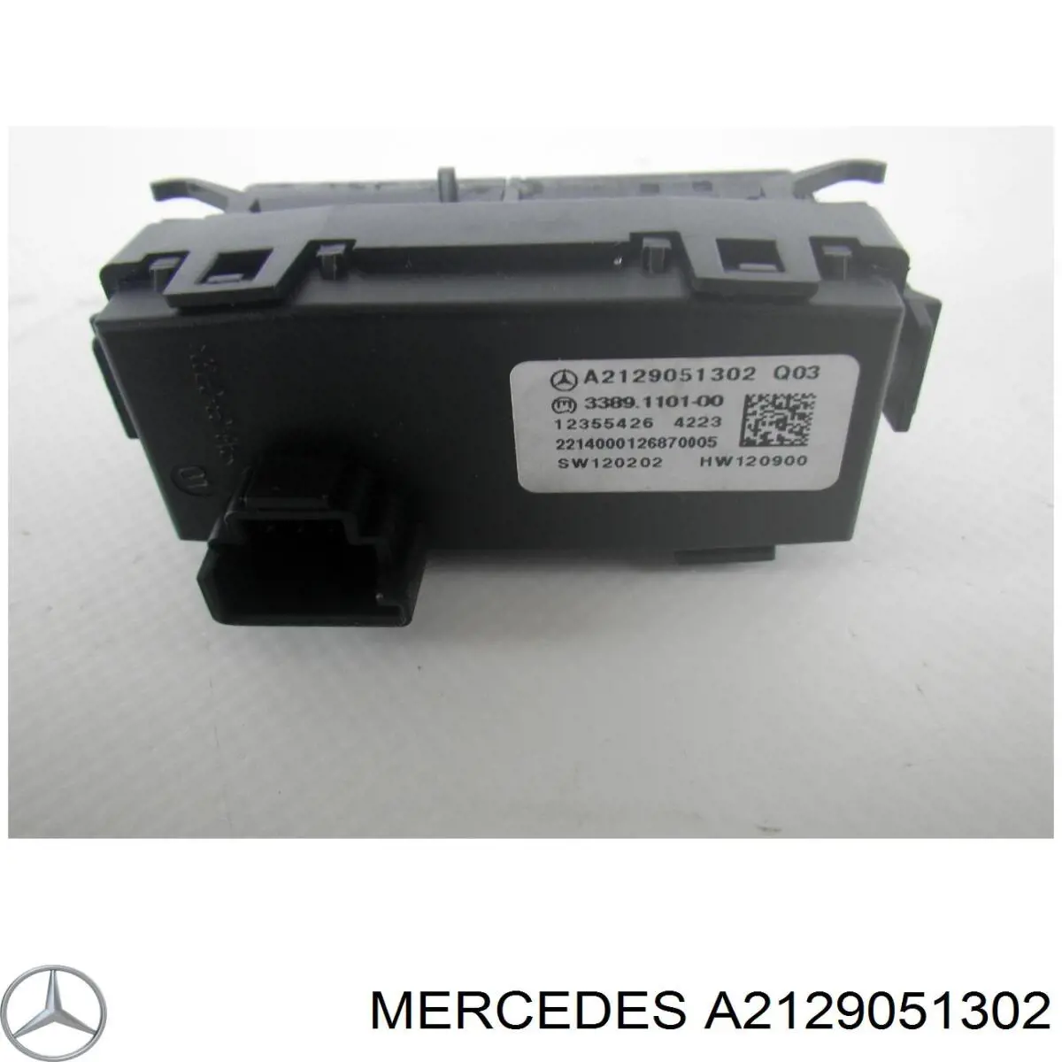 Блок кнопок центральної консолі Mercedes A2129051302