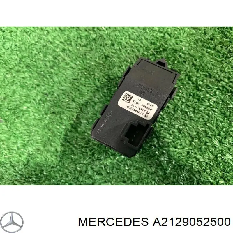 A2129052500 Mercedes Блок кнопок центральної консолі
