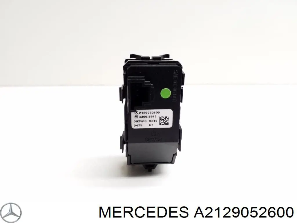 Блок кнопок центральної консолі Mercedes A2129052600