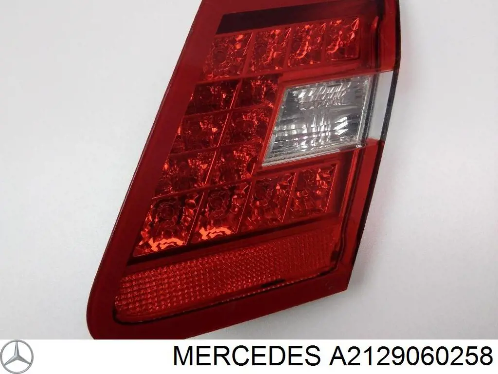 Стоп задній Mercedes A2129060258 ціна, від 25.31 USD