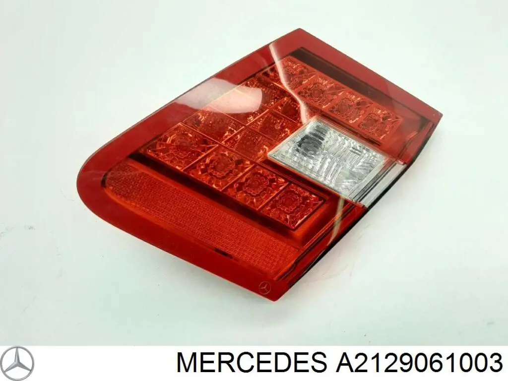 Стоп задній Mercedes A2129061003 ціна, від 62.02 USD