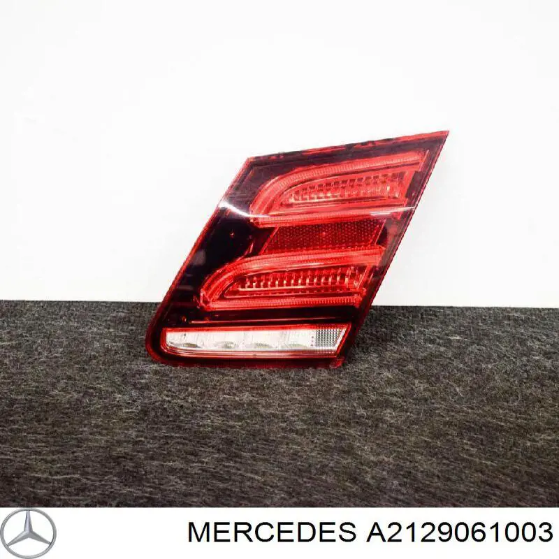 A2129061003 Mercedes ліхтар задній правий, внутрішній
