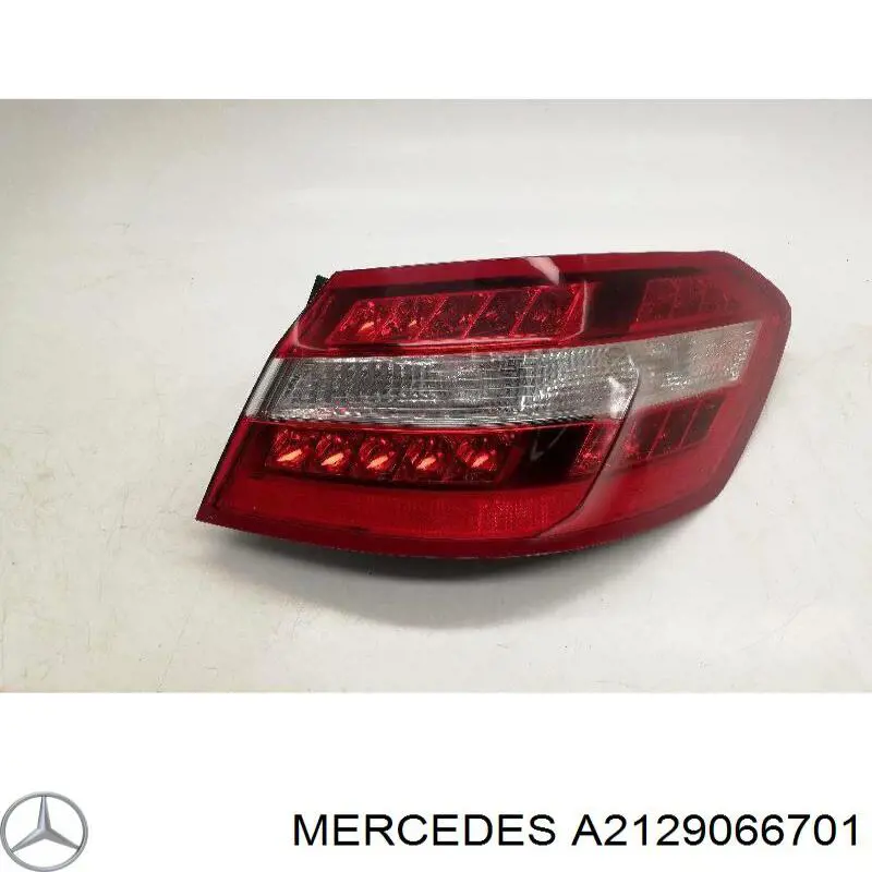 A2129066701 Mercedes ліхтар задній правий, зовнішній