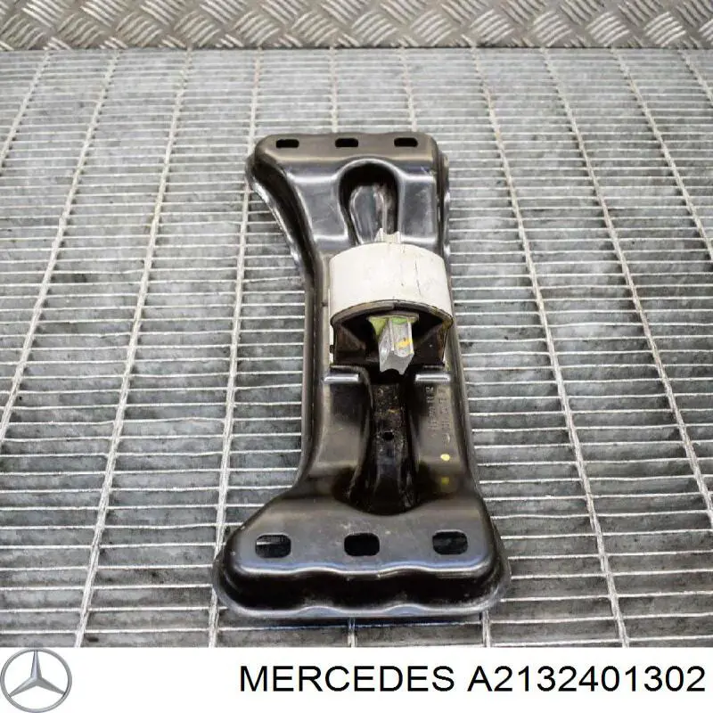 Кріплення кпп Mercedes A2132401302 ціна, від 18.62 USD