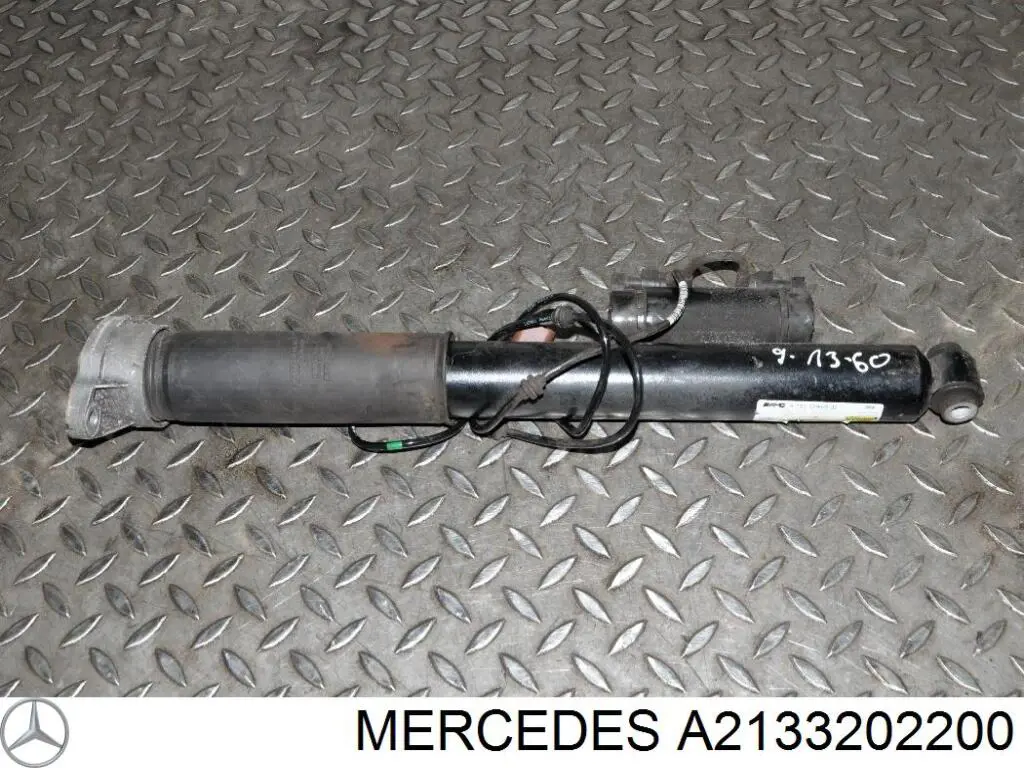 Задній амортизатор Mercedes A2133202200