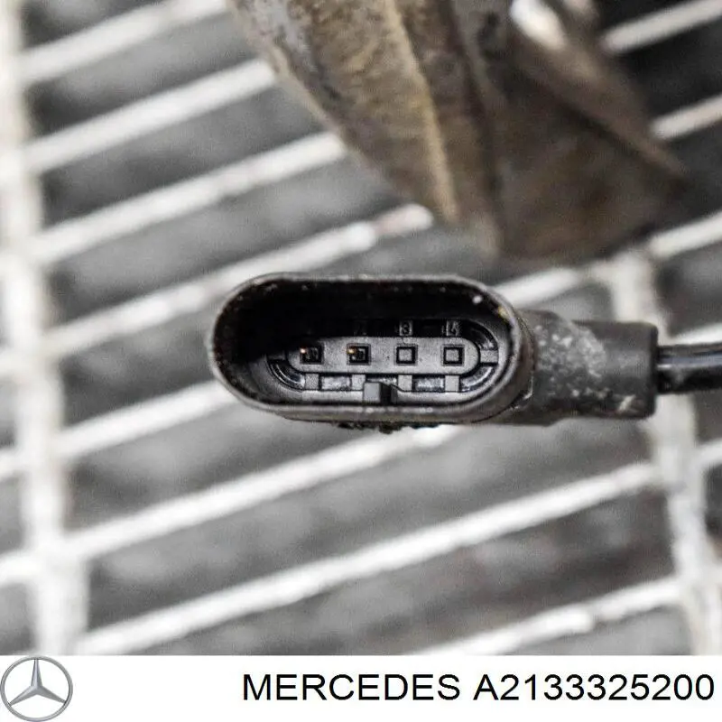 Кулак поворотний передній правий Mercedes A2133325200 ціна, від 421.25 USD