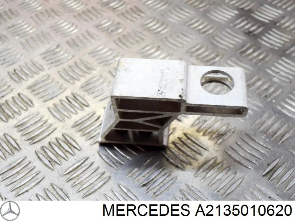  Mercedes A2135010620 ціна, від 25.34 USD