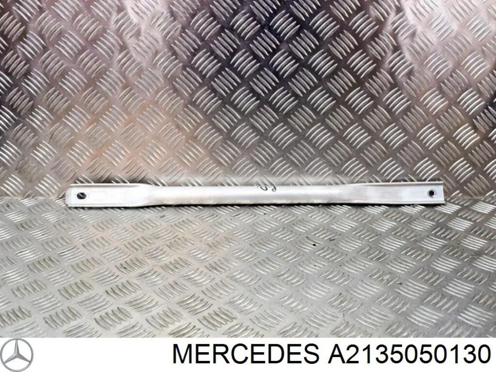 Купити A2135050130 Mercedes Повітропровід (дефлектор) радіатора, нижній