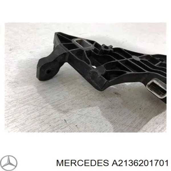 Купити A2136201701 Mercedes Супорт радіатора верхній/монтажна панель кріплення фар